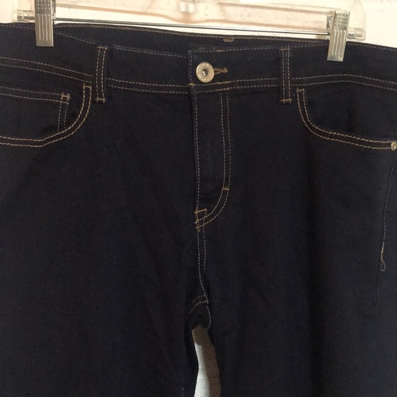 Jordache Skinny Jeans - Picture 2 of 6